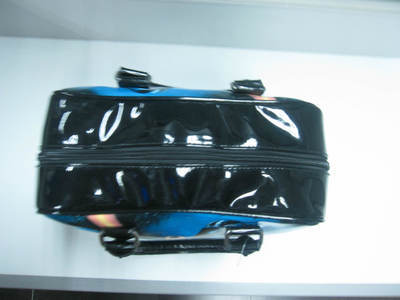 【專業(yè)開發(fā)生產(chǎn)旅行袋,戶外包及各類手袋,箱包產(chǎn)品。】價格,廠家,圖片,牛津布袋,東莞市企石華駿手袋加工廠-